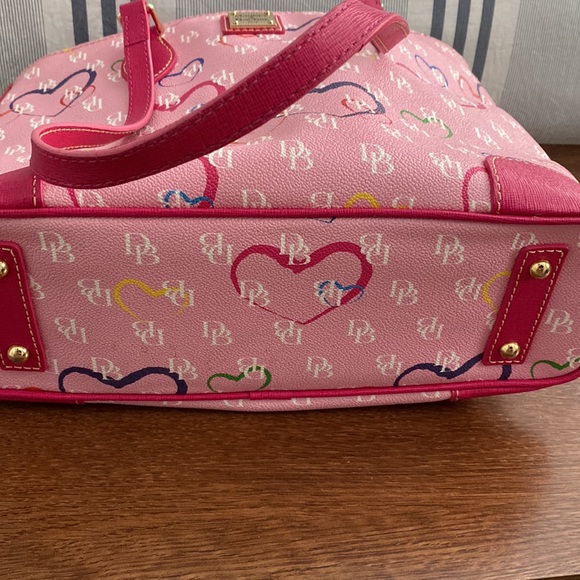 Dooney and Bourke purse - Picture 11 of 12